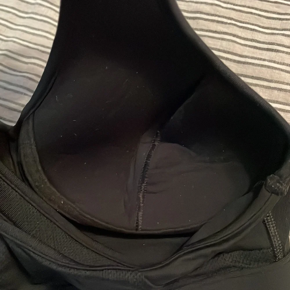 Under Armour Sports Bra - Picture 3 of 5